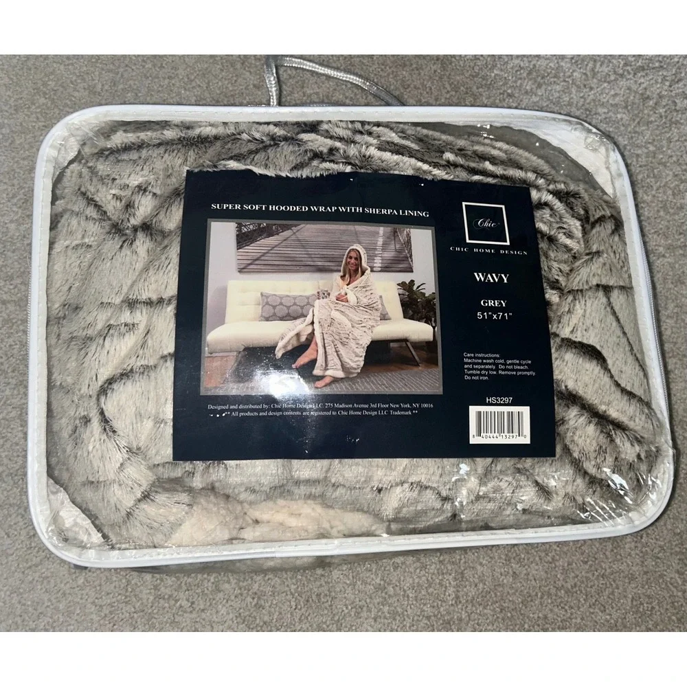 Chic Home Design Wavy Super Soft Hooded Wrap Sherpa Lining Grey HS3297 51x71